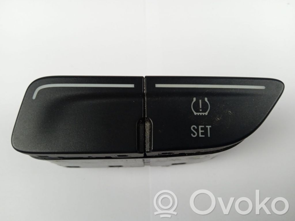 Ford Tourneo Windscreen/window heater switch 