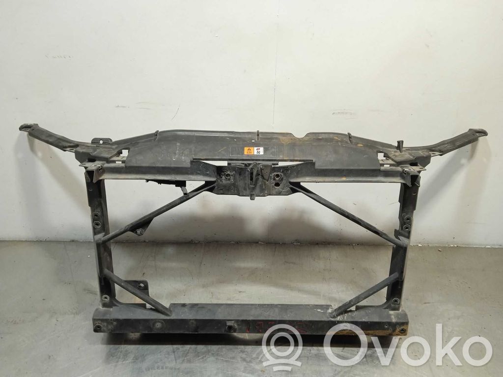 Mazda 6 Support de radiateur sur cadre face avant 