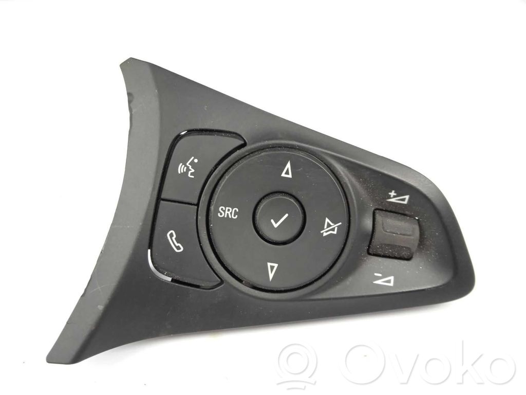 Opel Corsa F Butoane/comutatoare pe volan 