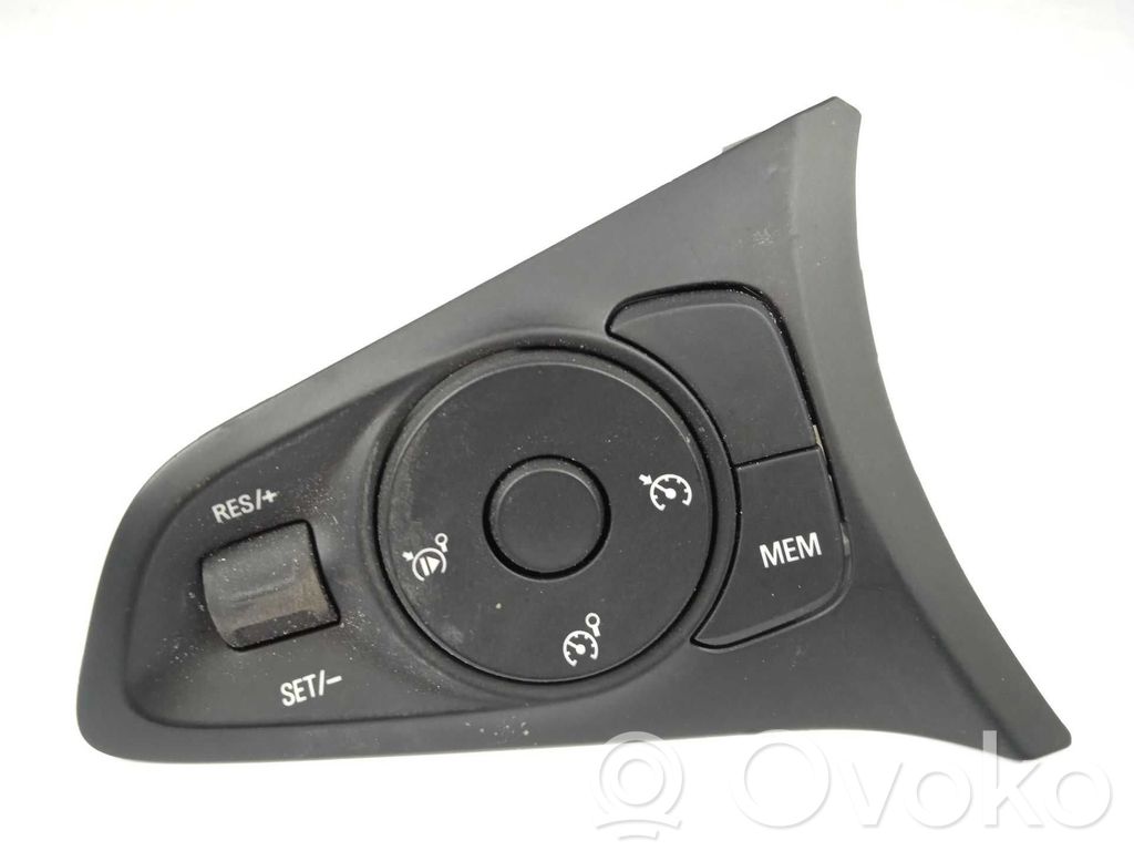 Opel Corsa F Tasten Schalter Multifunktionslenkrad 