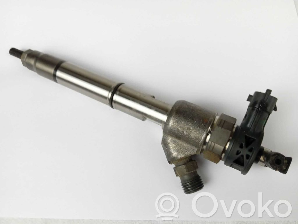 Injector combustibil   0445110589,338002A610