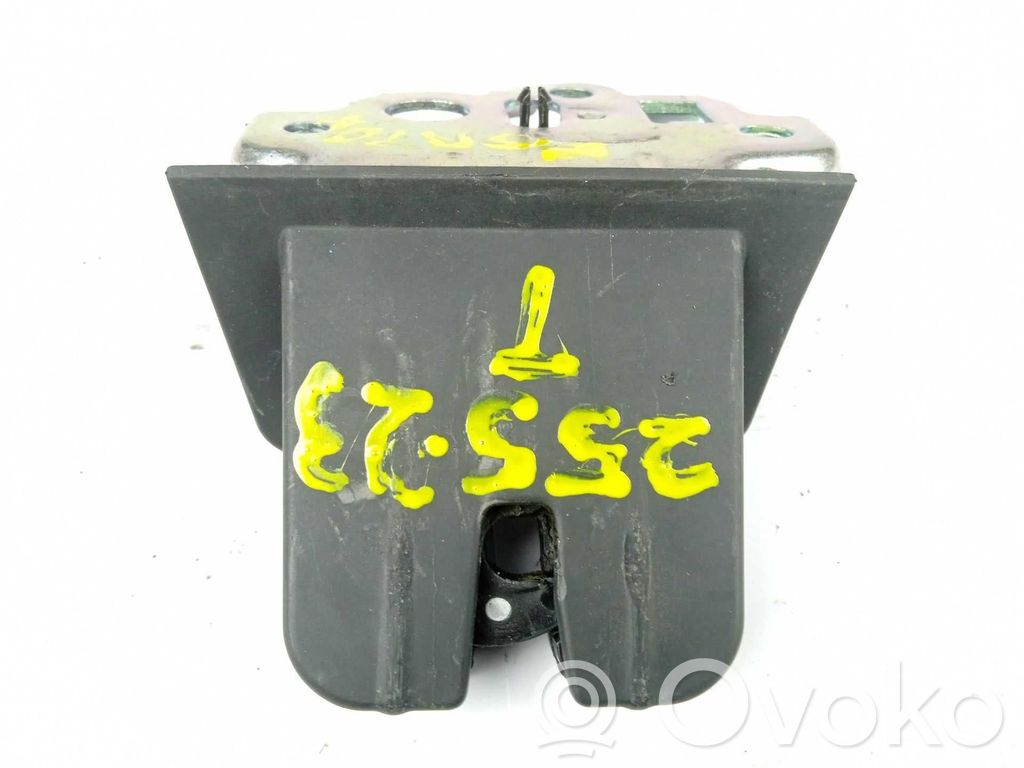 Seat Leon (5F) Blocco chiusura del portellone