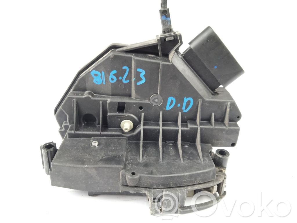 Ford Focus Priekšpusē slēdzene 