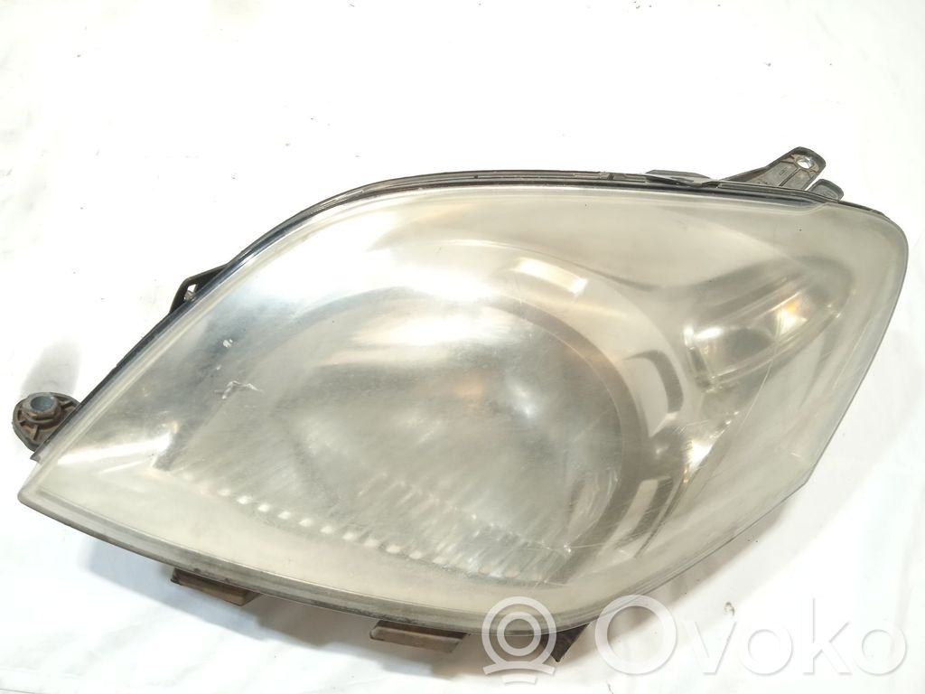 Headlight/headlamp   1353198080
