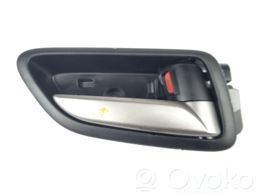 Mazda 2 Manecilla interna puerta trasera 