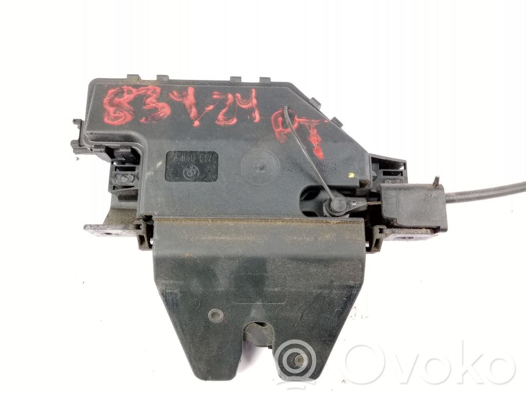 Tailgate lock latch   7840617