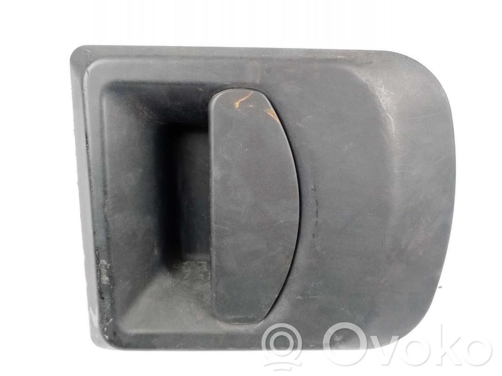 Manecilla externa puerta delantera