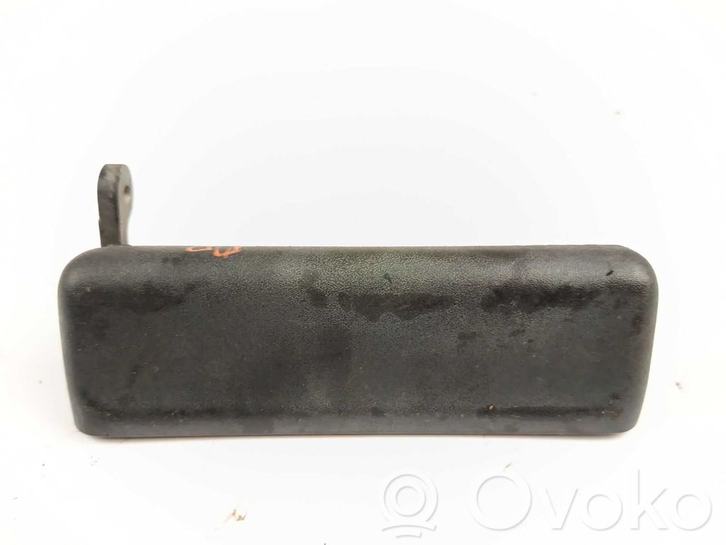 Manecilla externa puerta delantera