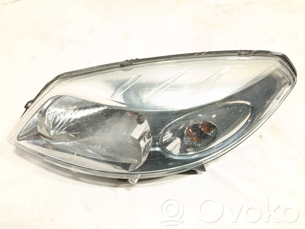 Dacia Sandero Faro/fanale 