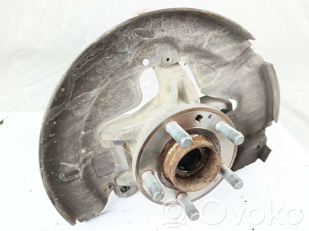 Land Rover Freelander 2 - LR2 Fuso a snodo con mozzo ruota anteriore 
