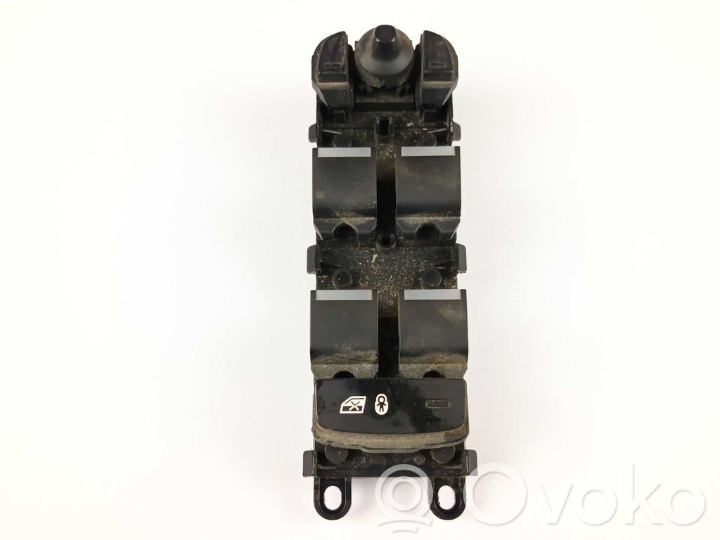 Interruptor del elevalunas eléctrico   FK7214540AE