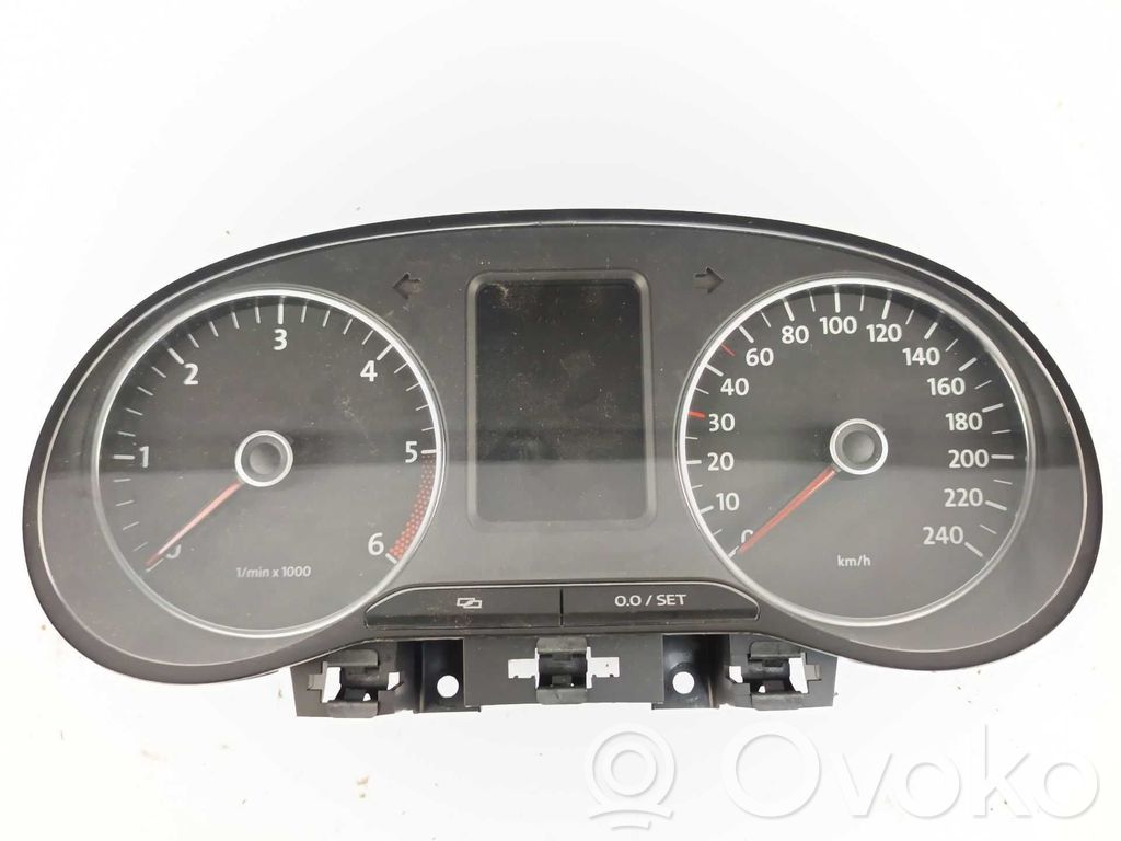 Volkswagen Polo V 6R Vitezometru (grup de instrumente) 