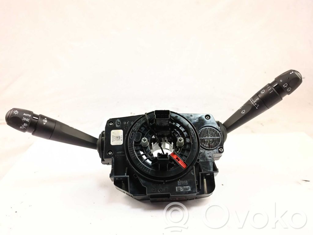Jeep Avenger Interruptor de control multifunción 