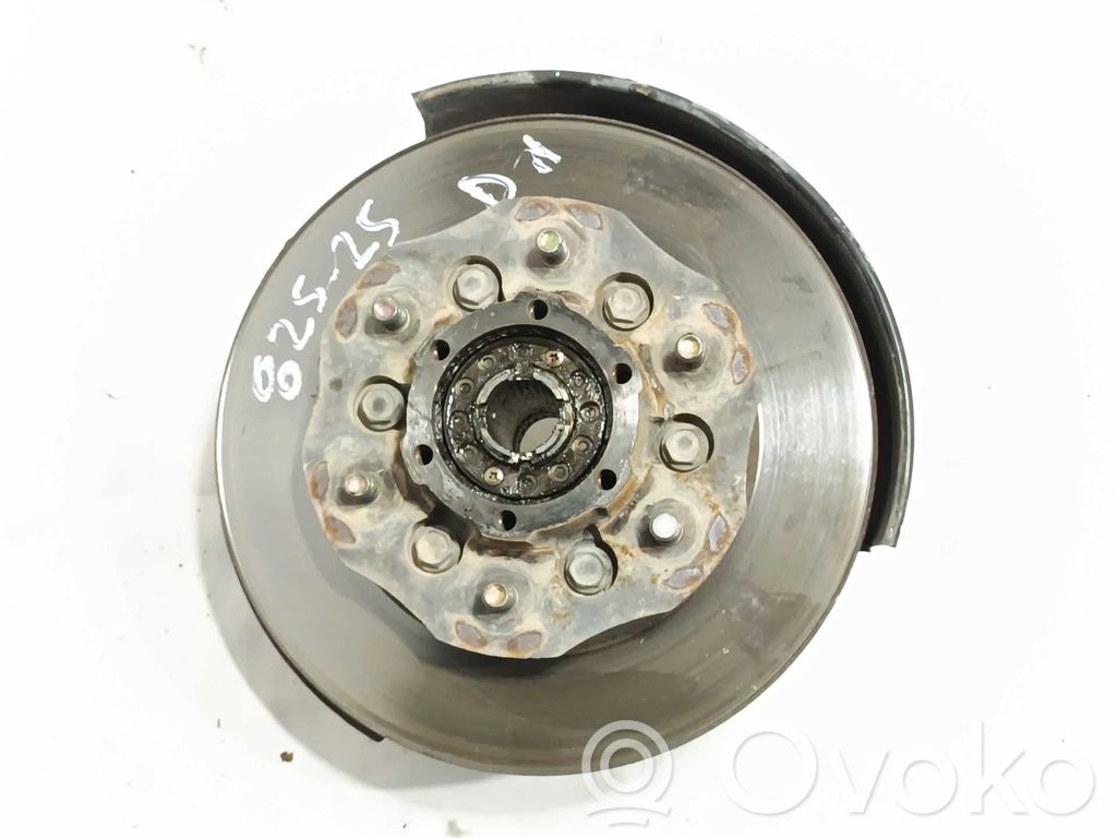 Nissan Terrano Achsschenkel vorne 