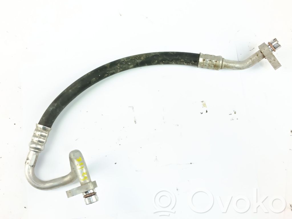 Nissan Note (E12) Ilmastointilaitteen putki (A/C) 