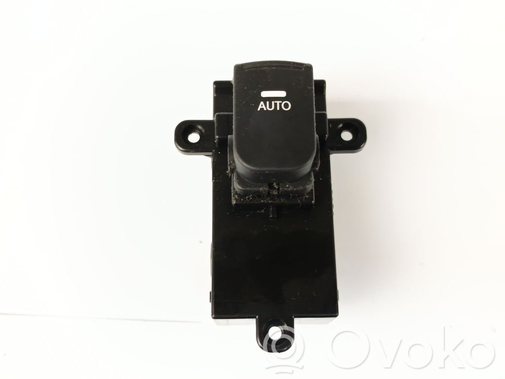 Electric window control switch   935802T010