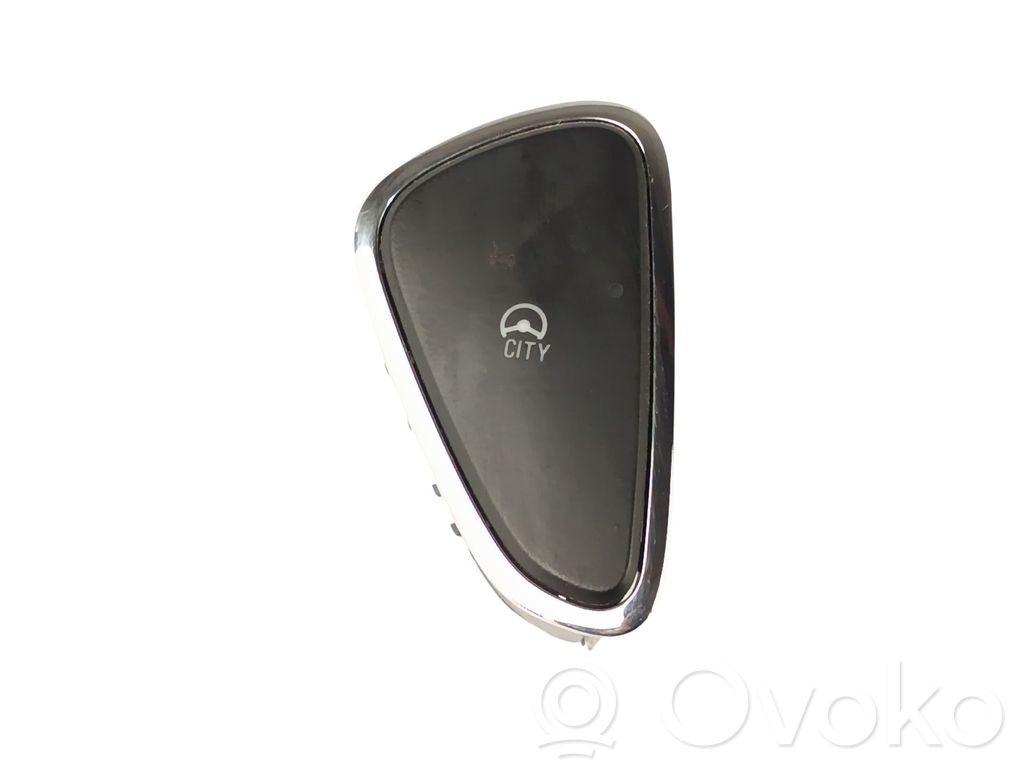 Windscreen/window heater switch   10142364