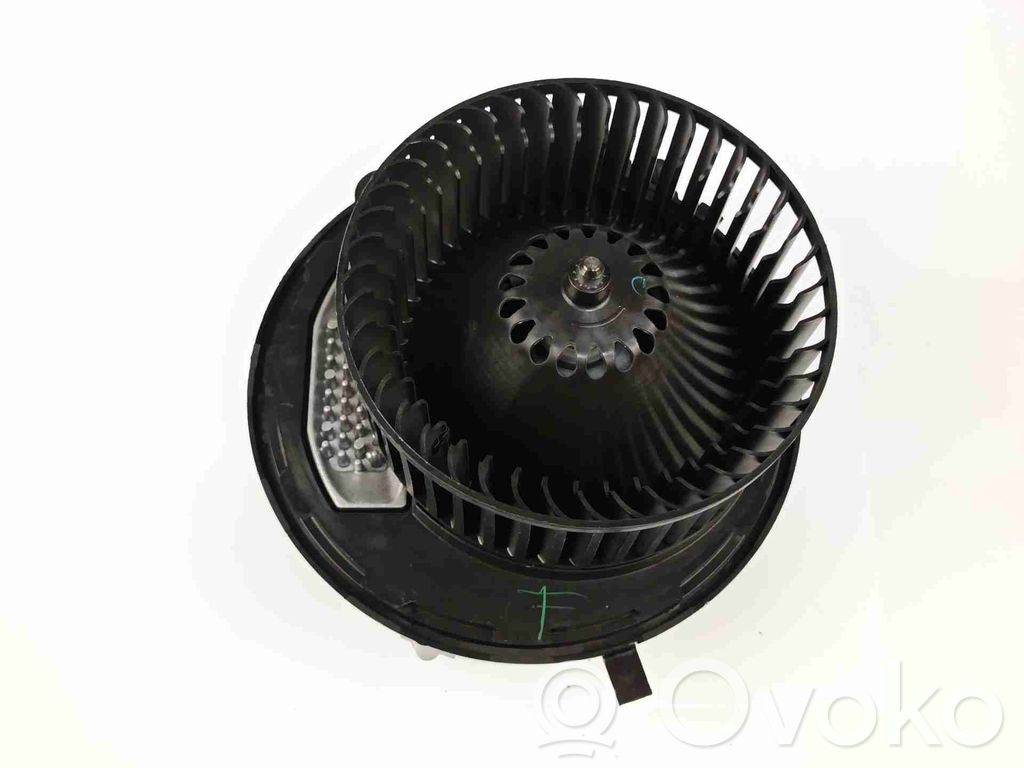 Heizungslüfter   5WB819015,5Q0907521F