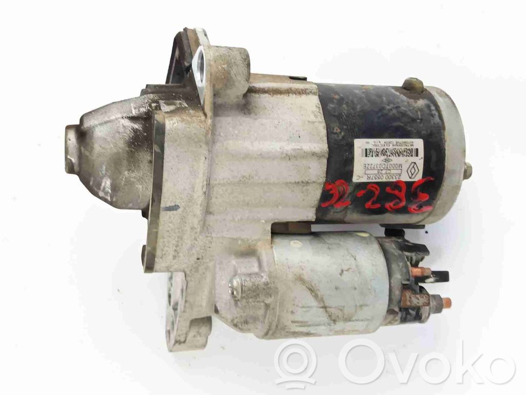 Motor de arranque   233000557R,M000TD372ZE