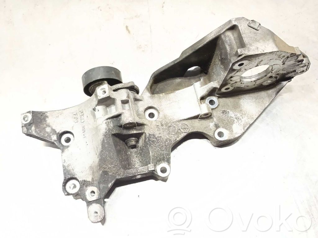 Volkswagen Eos Supporto del generatore/alternatore
