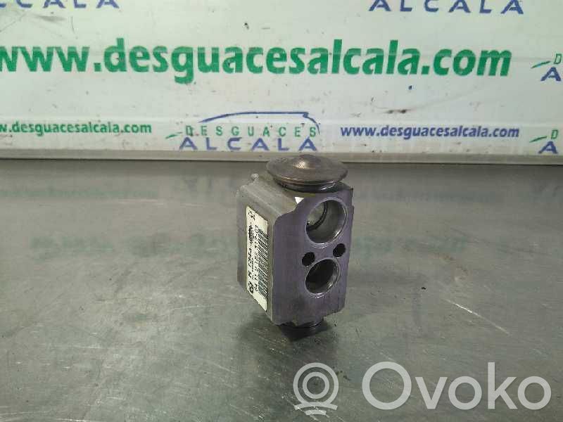 Radiator răcire A/C (condensor)   6411918251201,328500