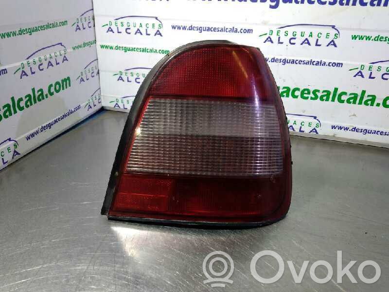 Nissan Sunny Rückleuchte Heckleuchte