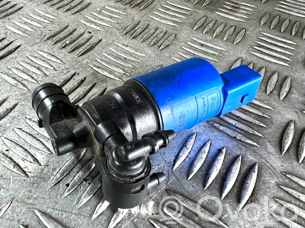 Windscreen/windshield washer pump   AV6113K082AA,AV6113K082,AV6113K082