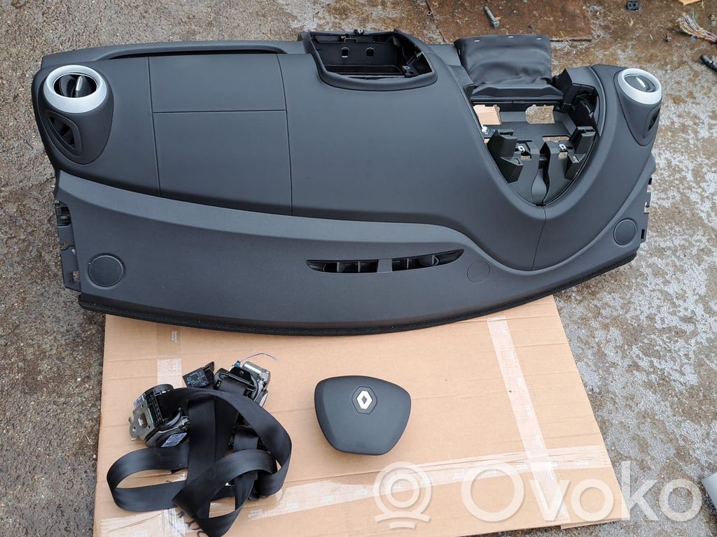Renault Clio IV Kojelauta 