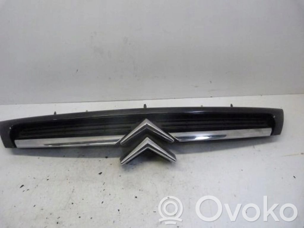 Citroen C8 Grotelės viršutinės 