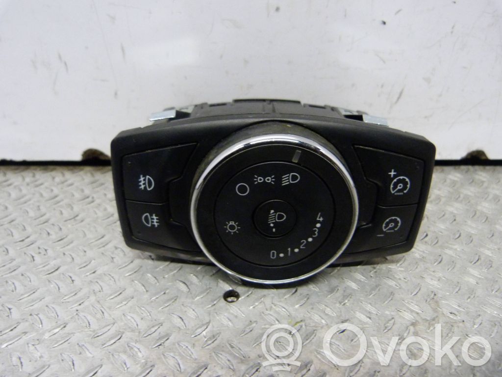 Ford Focus Light switch 