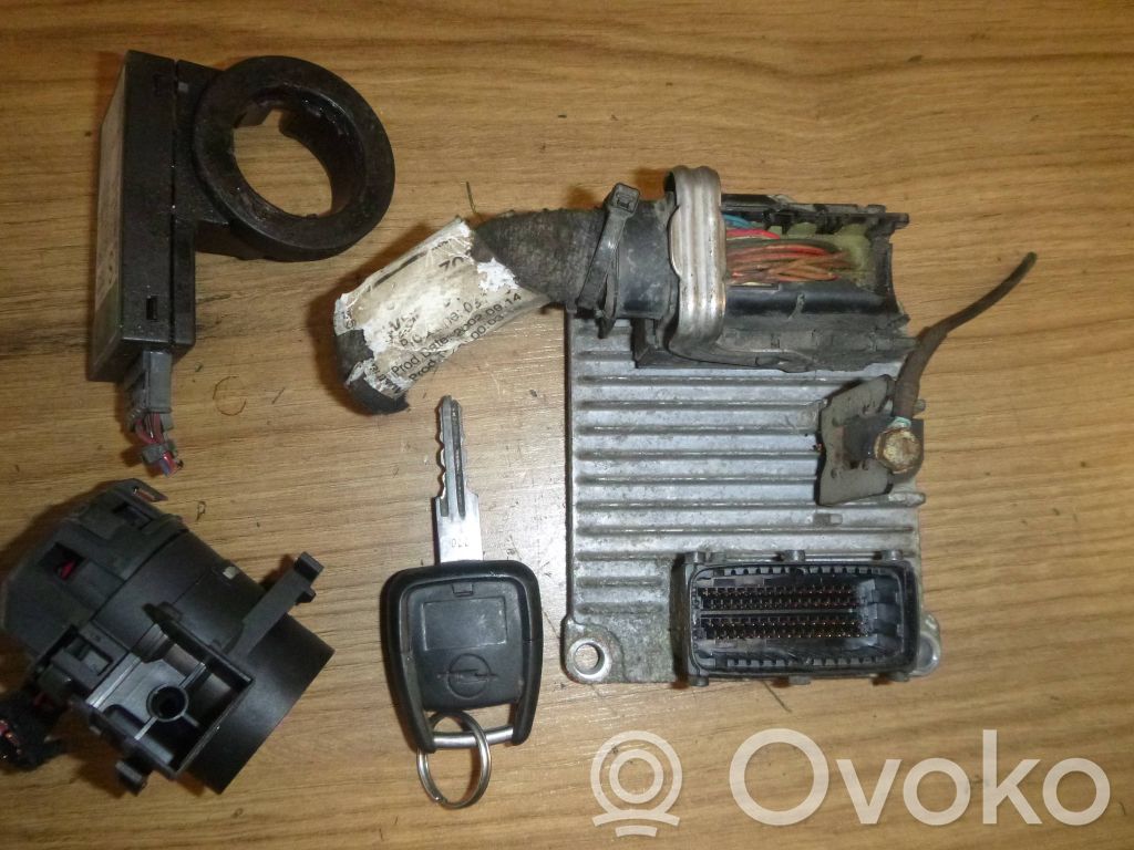 Opel Zafira A Engine control unit/module ECU 