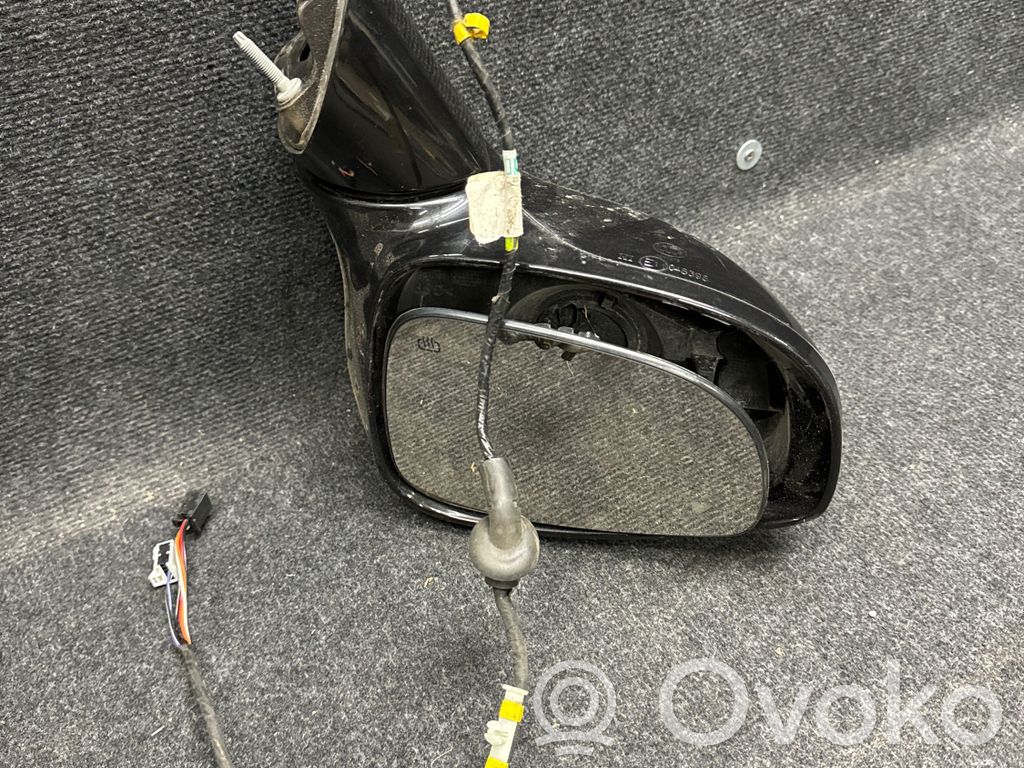 Chrysler Pacifica Front door electric wing mirror 