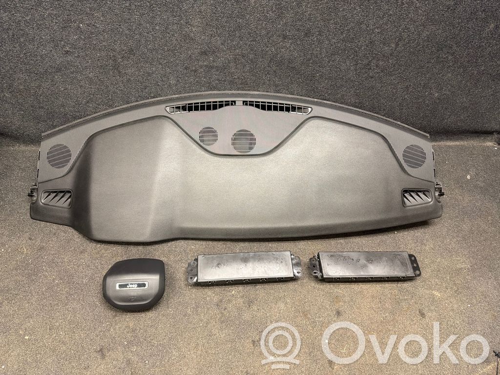 Jeep Grand Cherokee WL Zestaw poduszek powietrznych z panelem 