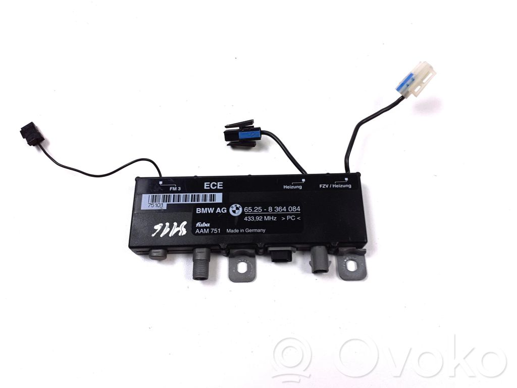 BMW 5 E39 Antenas pastiprinātājs 