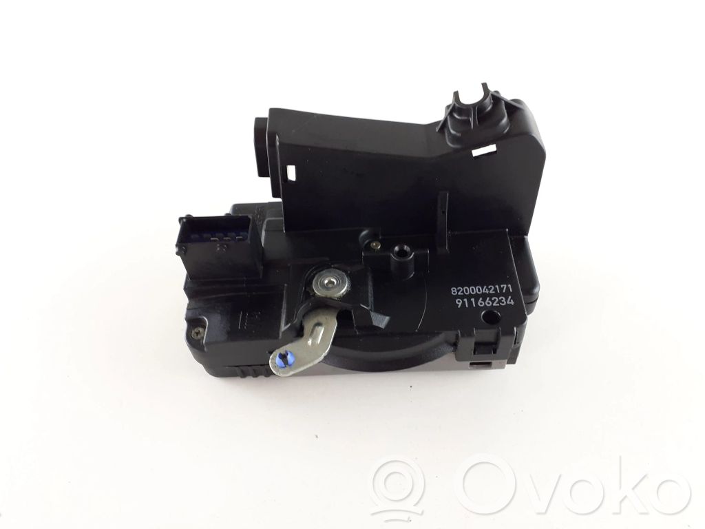 Renault Trafic II (X83) Front door lock 