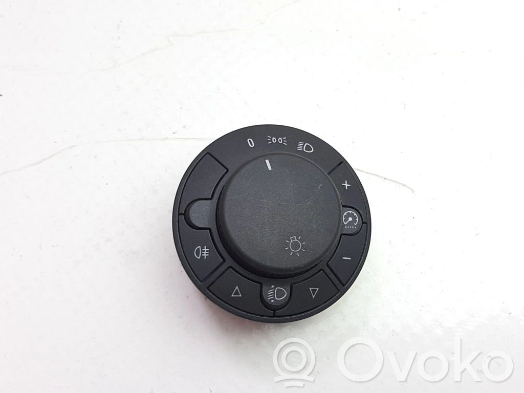 Opel Corsa D Light switch 