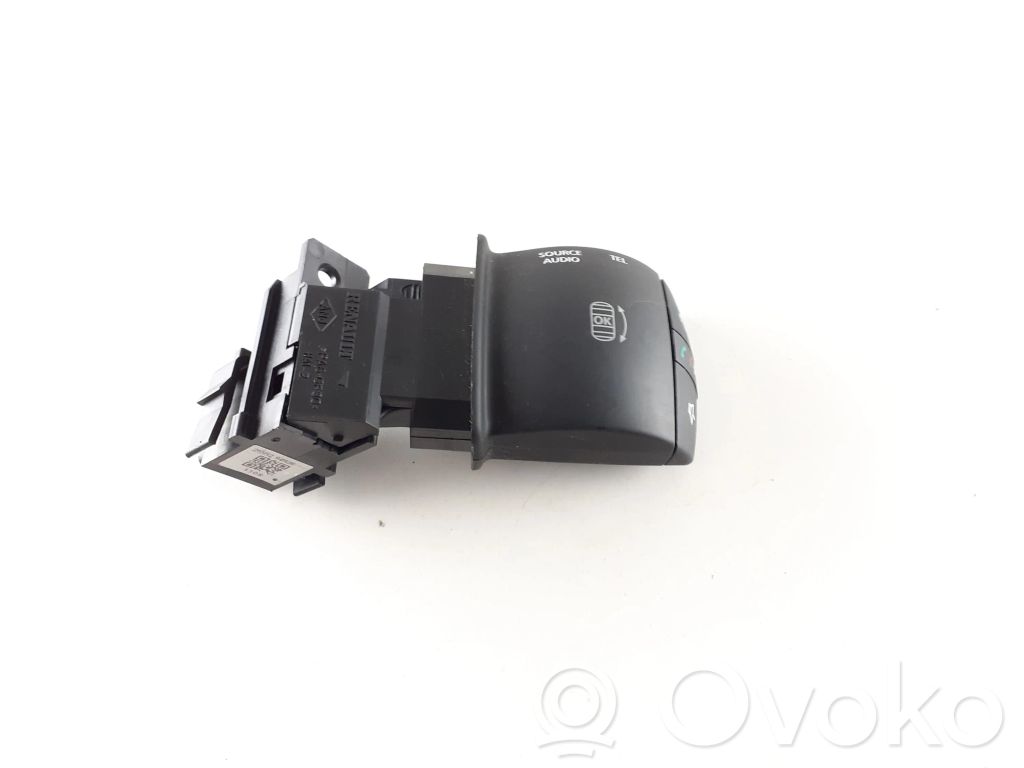 Renault Megane III Interruptor de control multifunción 