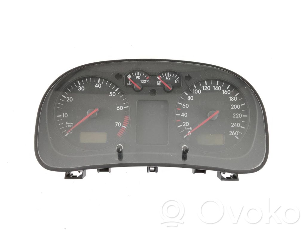 Volkswagen Golf IV Nopeusmittari (mittaristo) 