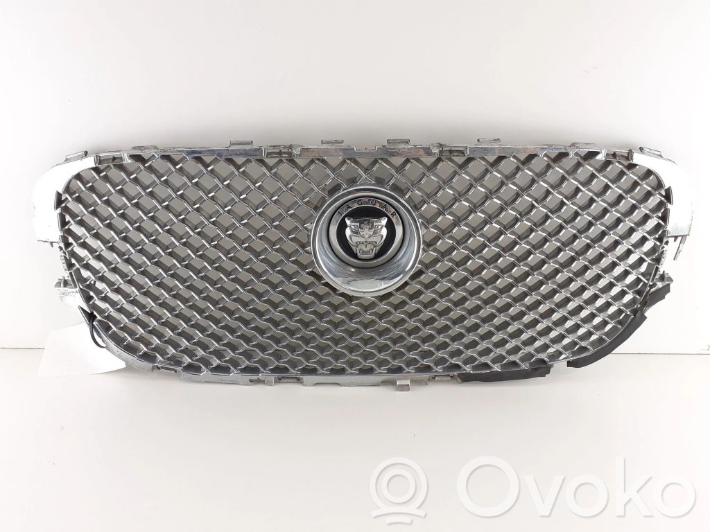 Jaguar XF Rejilla superior del radiador del parachoques delantero 