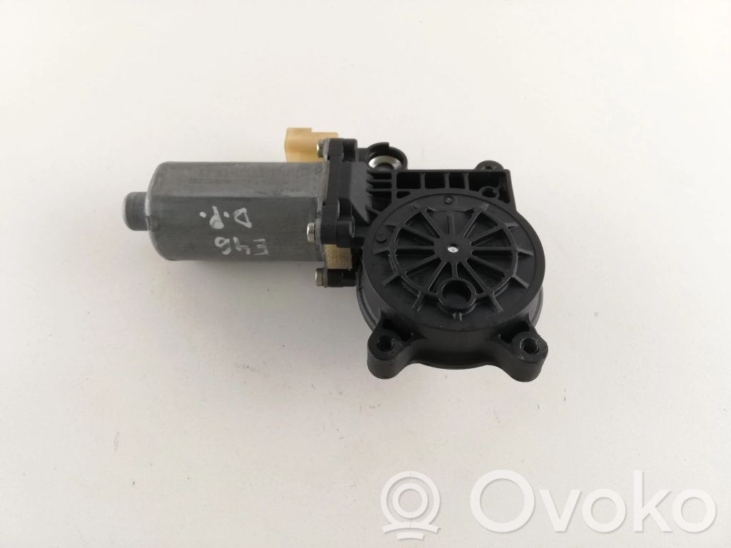 BMW 3 E46 Priekinio lango pakelėjo varikliukas 