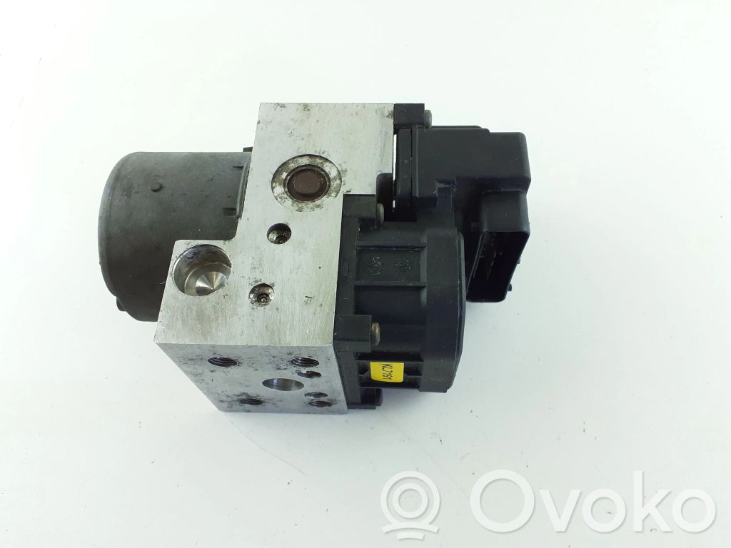 Mitsubishi Carisma Bomba de ABS 