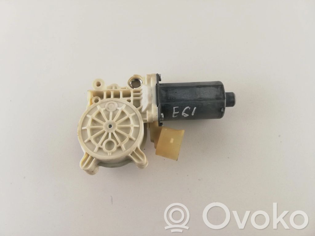 BMW 5 E60 E61 Front door window regulator motor 