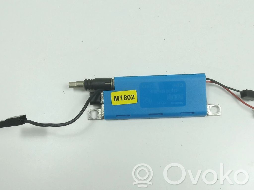 Audi A8 S8 D2 4D Antenos stiprintuvas 