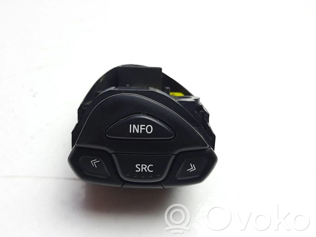 Nissan Almera N16 Interruptores/botones de la columna de dirección 