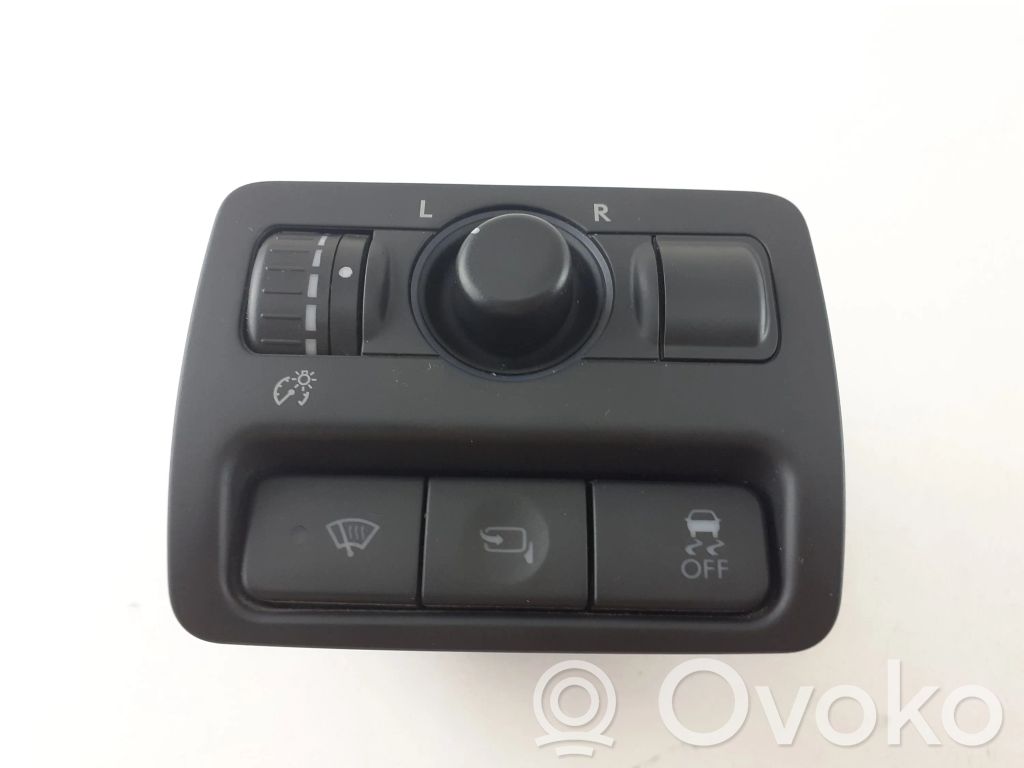 Subaru Outback Wing mirror switch 