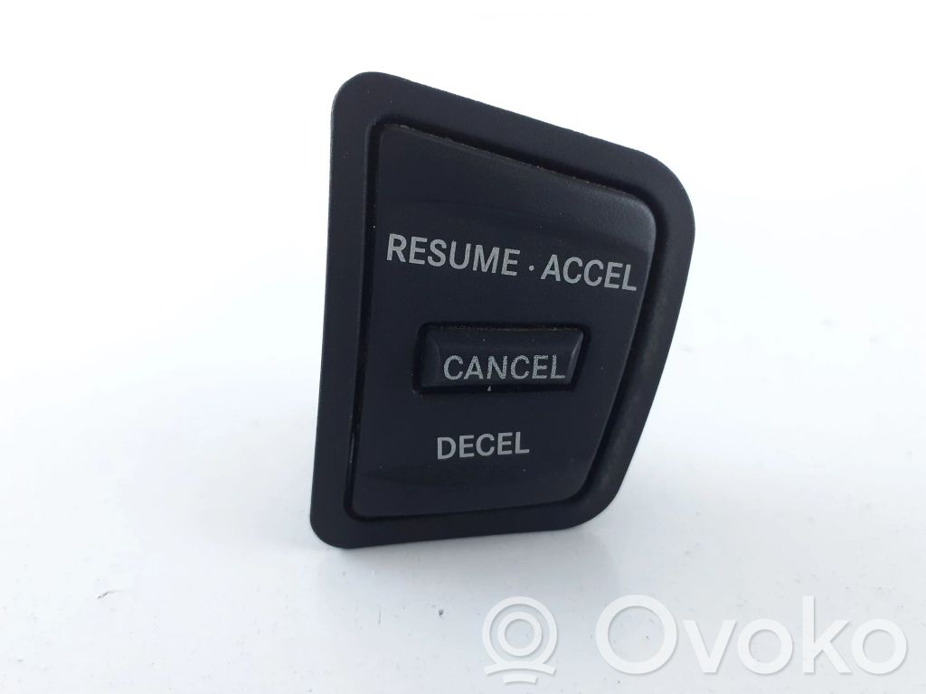 Jeep Commander Steering wheel buttons/switches 