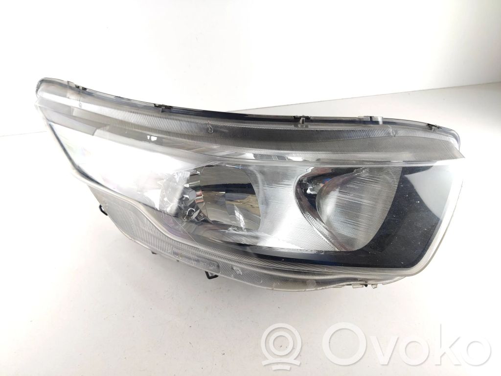 Iveco Daily 6th gen Headlight/headlamp 