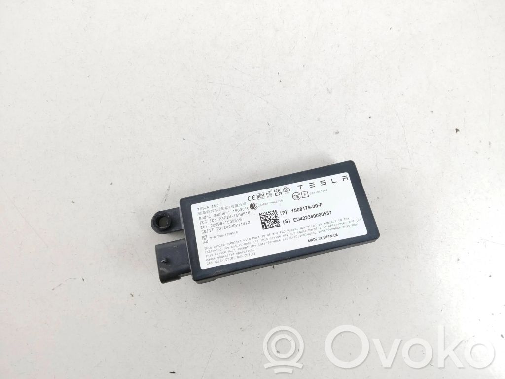 Tesla Model Y Bluetooth antena 