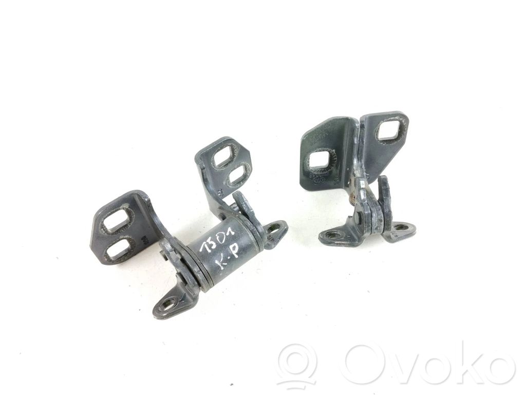 Front door hinge set