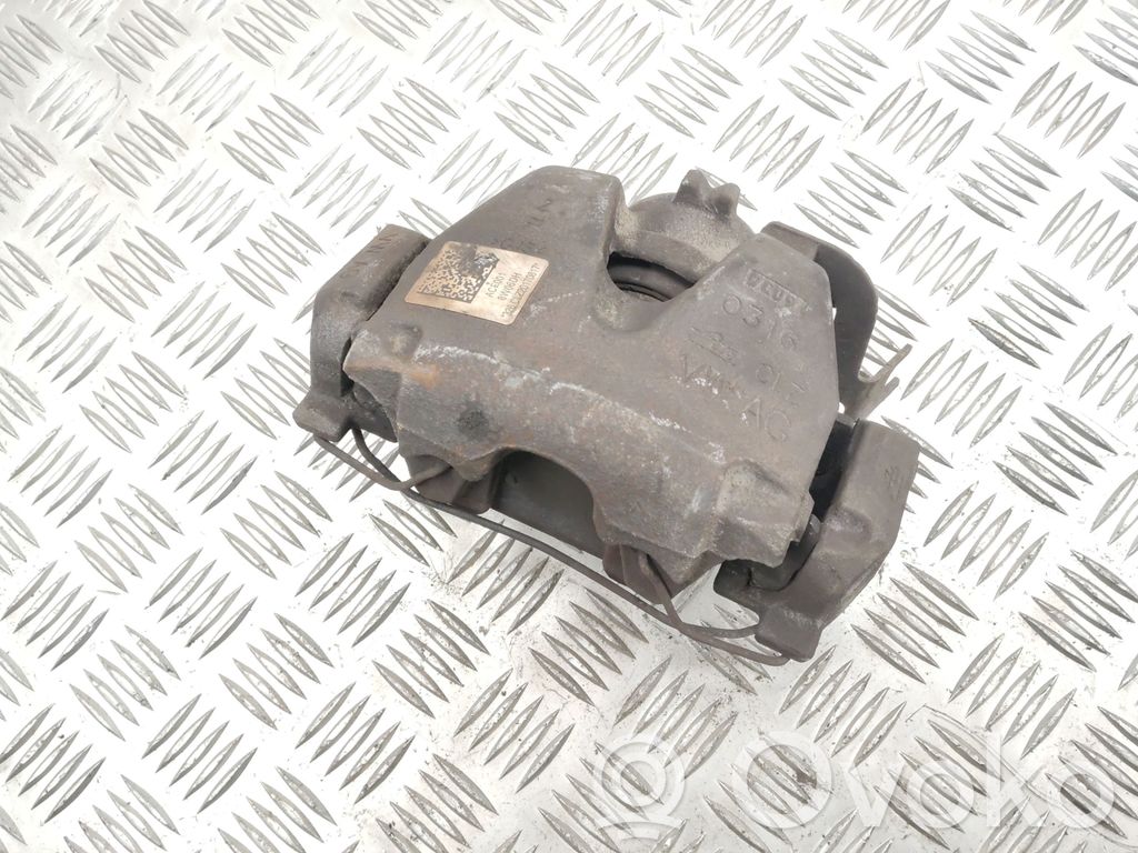 Audi A4 S4 B9 Передний суппорт 